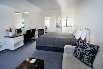 Cable Court Motel