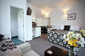 Cable Court Motel