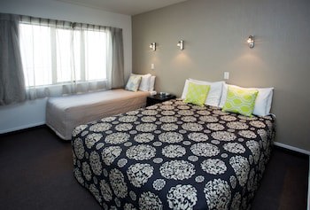 Cable Court Motel