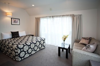 Cable Court Motel