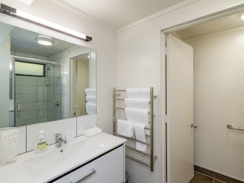 Capital Lodge Motor Inn