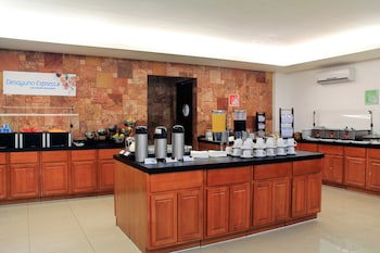 Holiday Inn Express Paraiso Dos Bocas, An Ihg Hotel