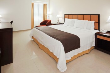 Holiday Inn Express Paraiso Dos Bocas, An Ihg Hotel