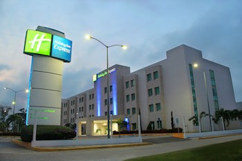 Holiday Inn Express Paraiso Dos Bocas, An Ihg Hotel