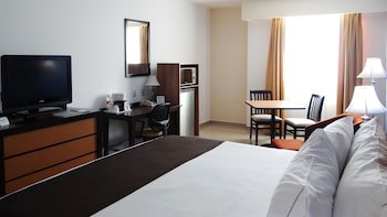 Holiday Inn Express Paraiso Dos Bocas, An Ihg Hotel