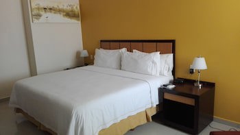 Holiday Inn Express Paraiso Dos Bocas, An Ihg Hotel