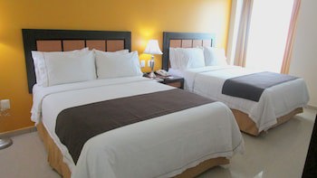 Holiday Inn Express Paraiso Dos Bocas, An Ihg Hotel