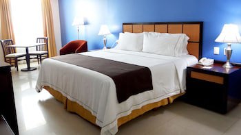 Holiday Inn Express Paraiso Dos Bocas, An Ihg Hotel
