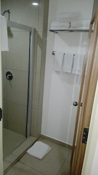 Holiday Inn Express Paraiso Dos Bocas, An Ihg Hotel