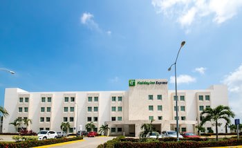 Holiday Inn Express Paraiso Dos Bocas, An Ihg Hotel