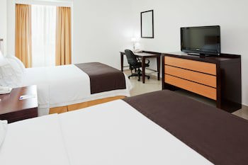 Holiday Inn Express Paraiso Dos Bocas, An Ihg Hotel