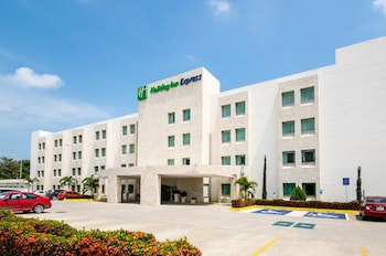 Holiday Inn Express Paraiso Dos Bocas, An Ihg Hotel