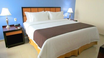 Holiday Inn Express Paraiso Dos Bocas, An Ihg Hotel