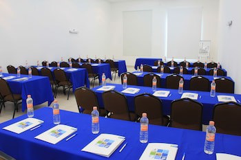 Holiday Inn Express Paraiso Dos Bocas, An Ihg Hotel