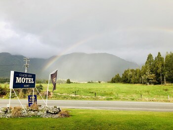 Glacier View Motel