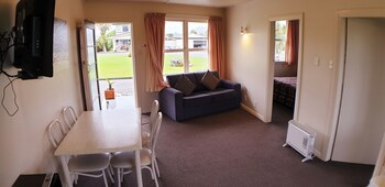 Glacier View Motel