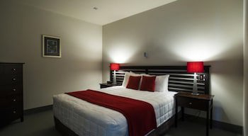 Emerald Hotel