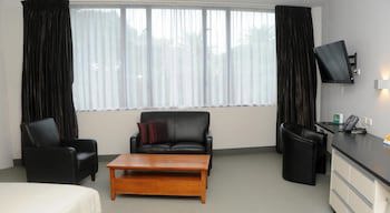 Emerald Hotel