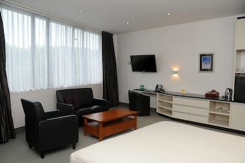 Emerald Hotel