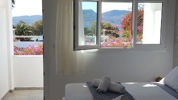 Lagada Beach Hotel