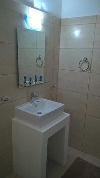Lagada Beach Hotel