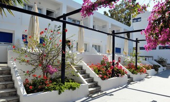 Lagada Beach Hotel