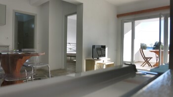 Lagada Beach Hotel