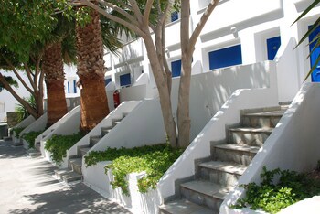 Lagada Beach Hotel