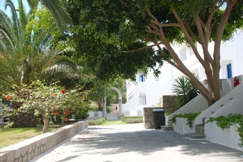 Lagada Beach Hotel