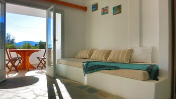 Lagada Beach Hotel