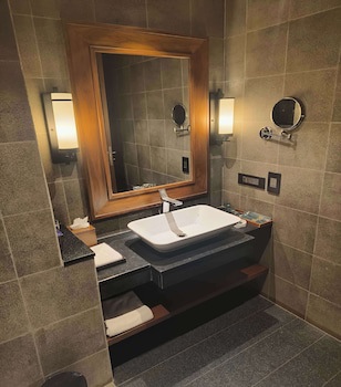 Golkonda Resorts & Spa