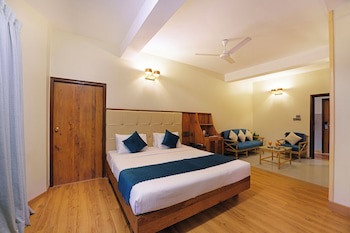 Cross Roads Inn
