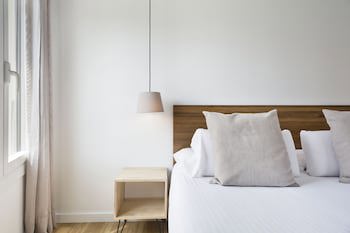 Amister Apartments