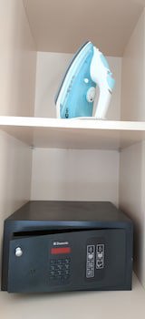 Amister Apartments