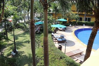 Bacchus Home Resort
