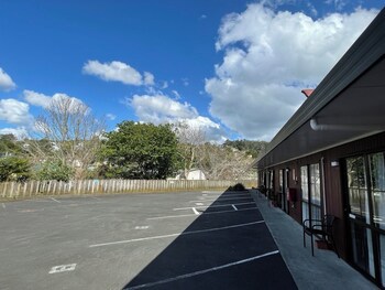Cherry Court Motor Lodge