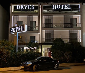 Deves Hotel
