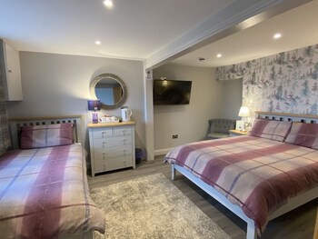 Tigh Na Mara Hotel