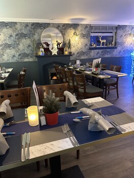Tigh Na Mara Hotel