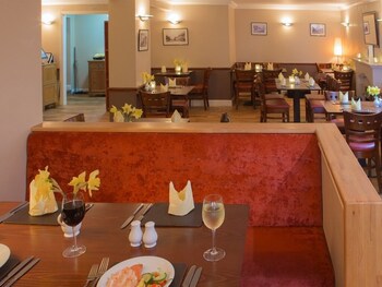 Tigh Na Mara Hotel
