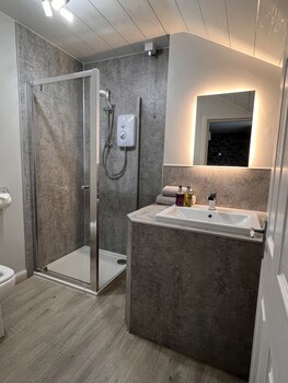 Tigh Na Mara Hotel