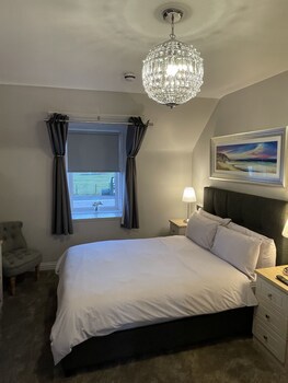 Tigh Na Mara Hotel