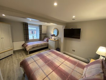 Tigh Na Mara Hotel