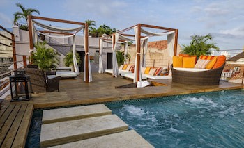 Ananda Hotel Boutique