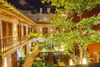 Ananda Hotel Boutique