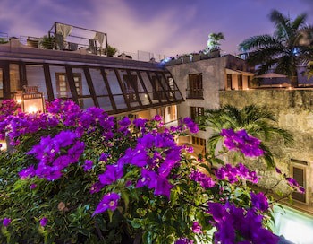 Ananda Hotel Boutique