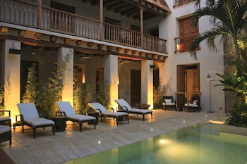 Ananda Hotel Boutique