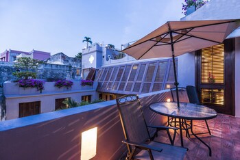 Ananda Hotel Boutique