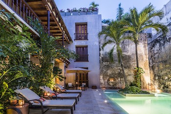 Ananda Hotel Boutique