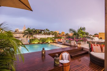Ananda Hotel Boutique